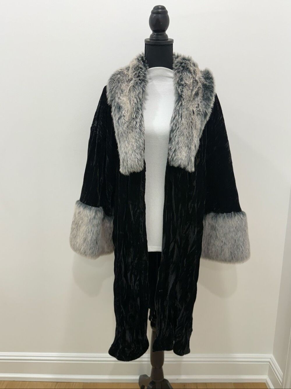 Bruno Duluc Black Crushed Velvet Lightweight Coat with Gray Faux Fur Trim